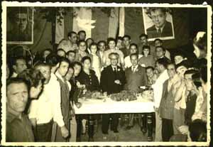 Festa de l'Unità a Venezia nel giugno del 1953, presente il Sindaco Gianquinto. (da www.ierinadabala.org)